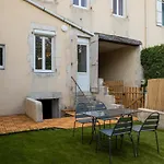 L'authentique - Centre De Avec Jardin